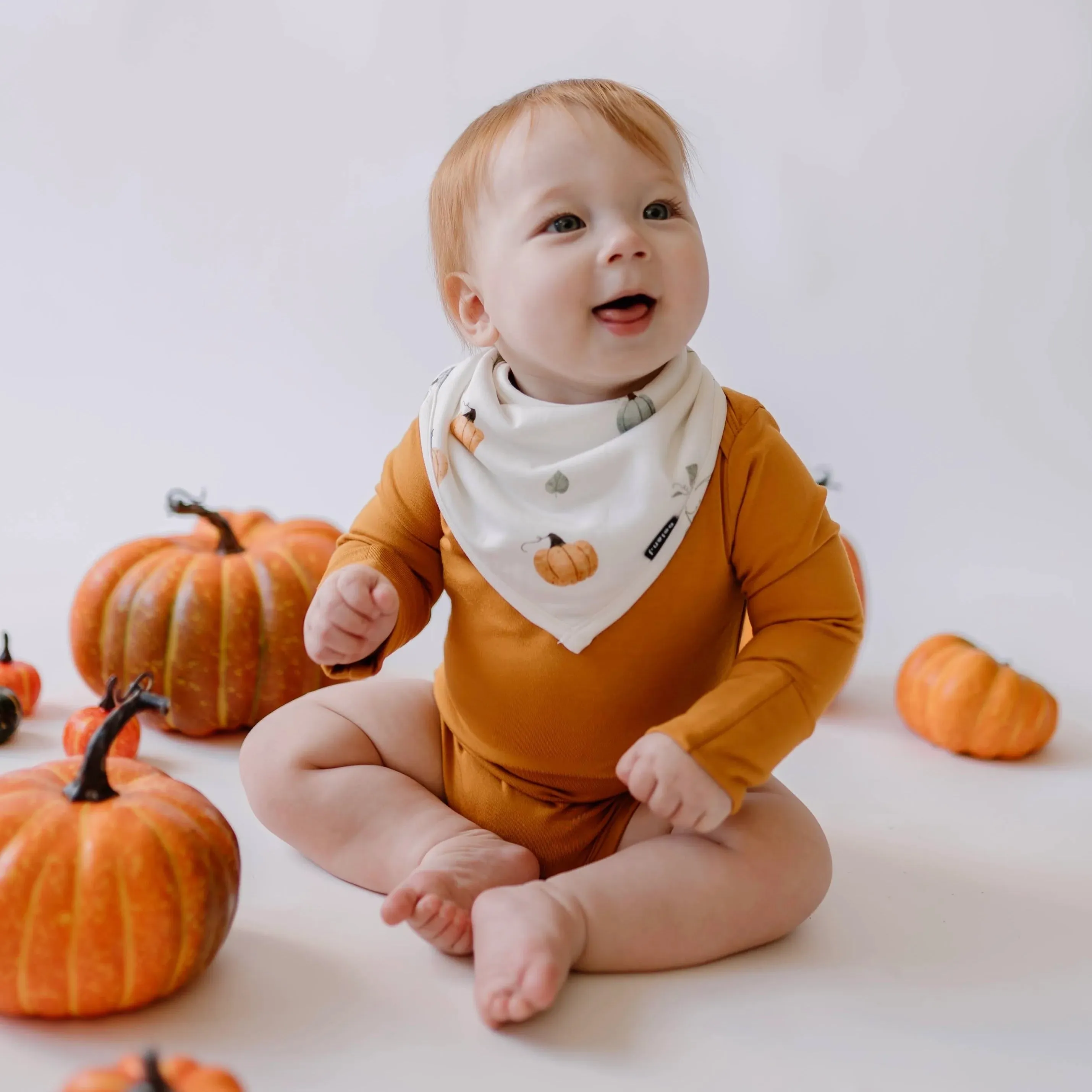 BELAN J Bandana Bib - Pumpkins