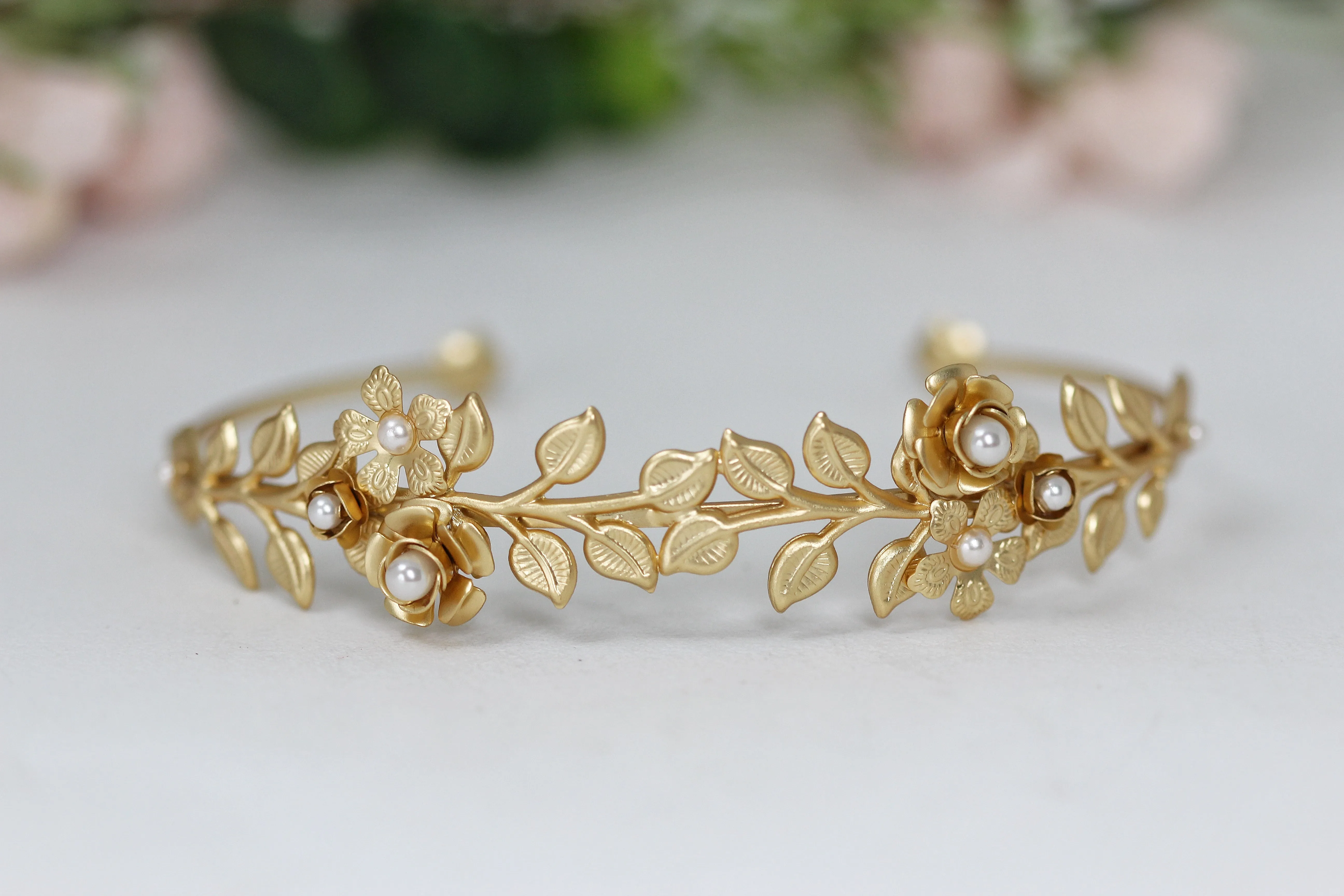 Eva Floral Arm Band