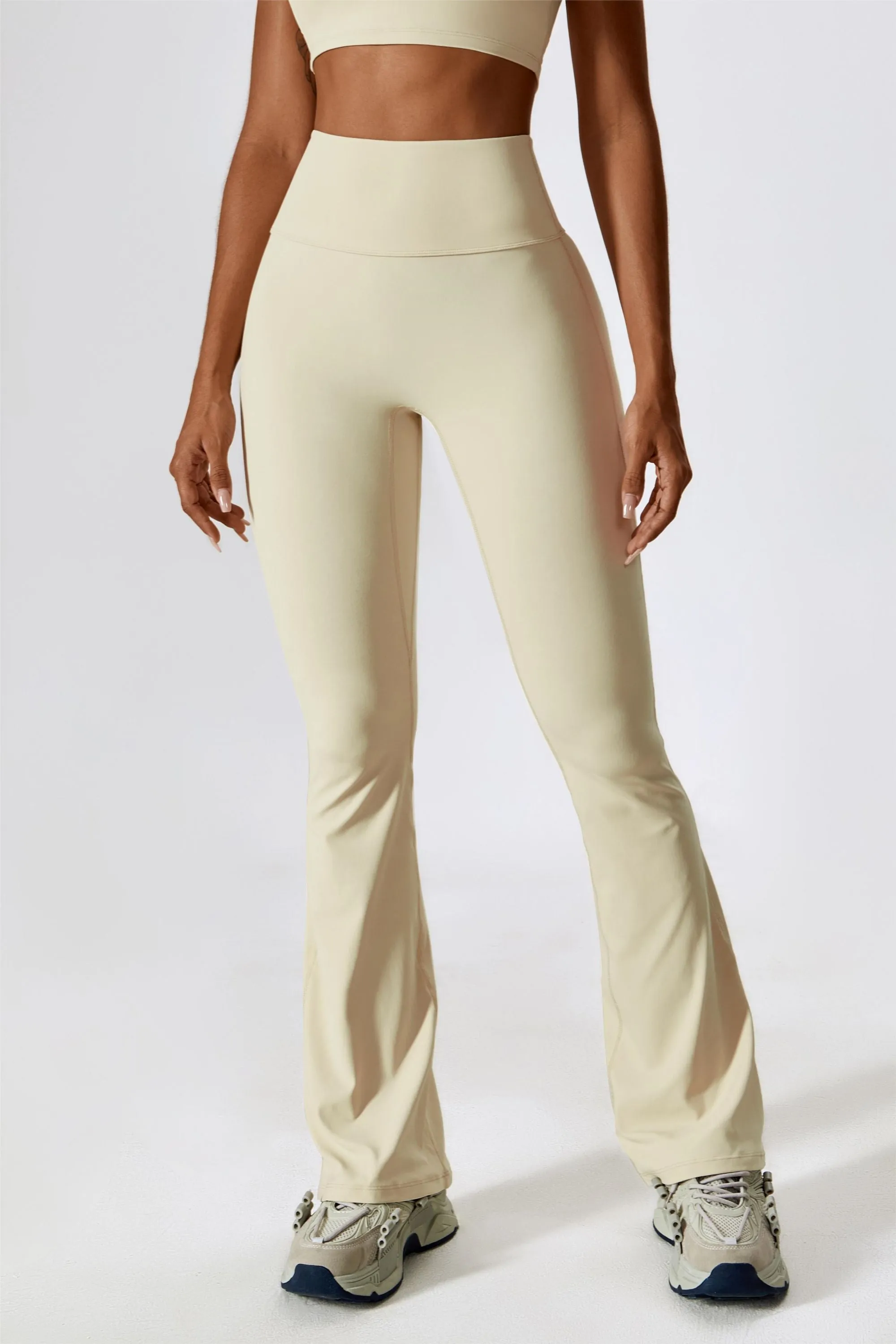 High-Rise Bootcut Flared Scrunch Bum Legging