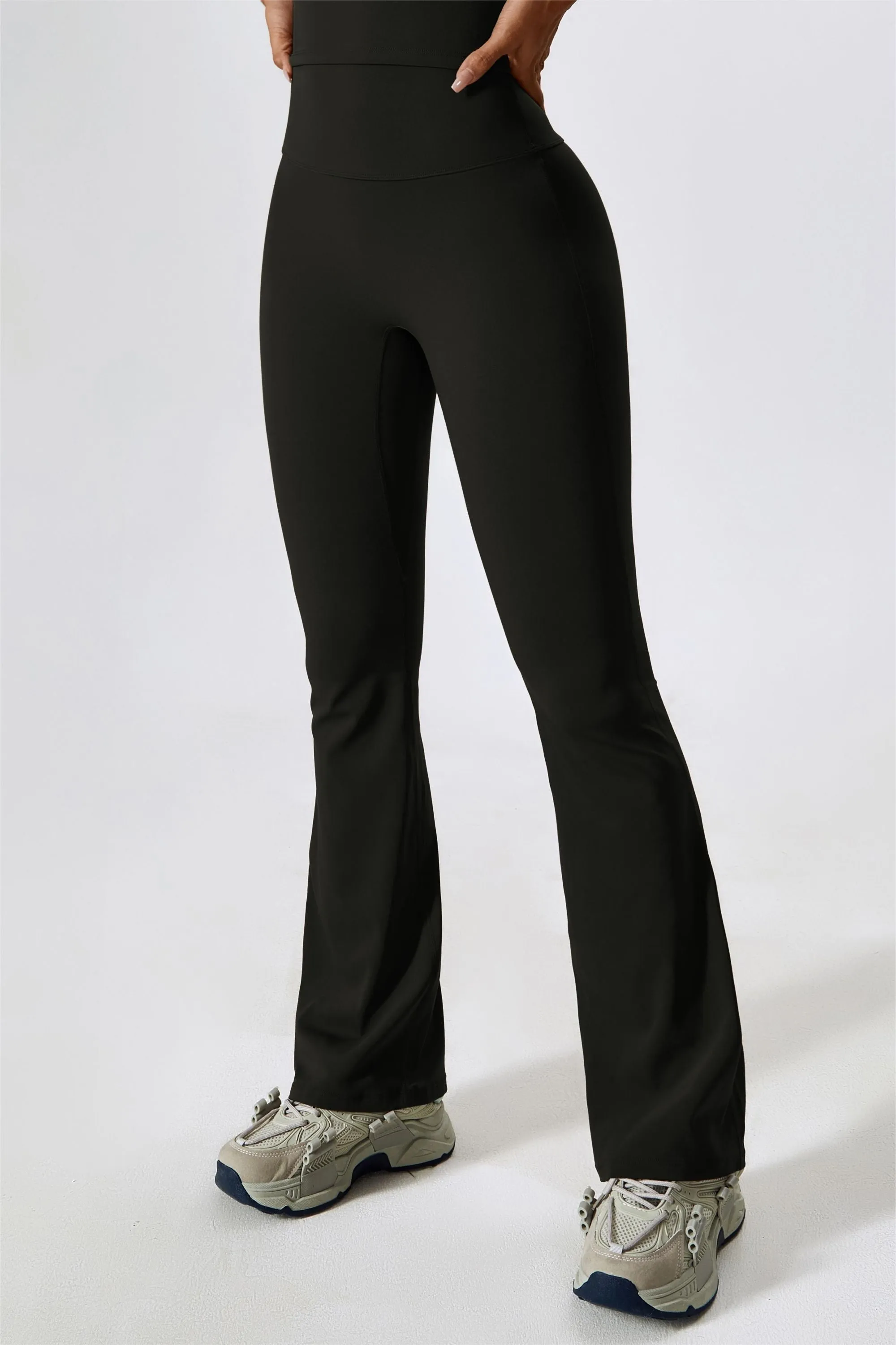 High-Rise Bootcut Flared Scrunch Bum Legging