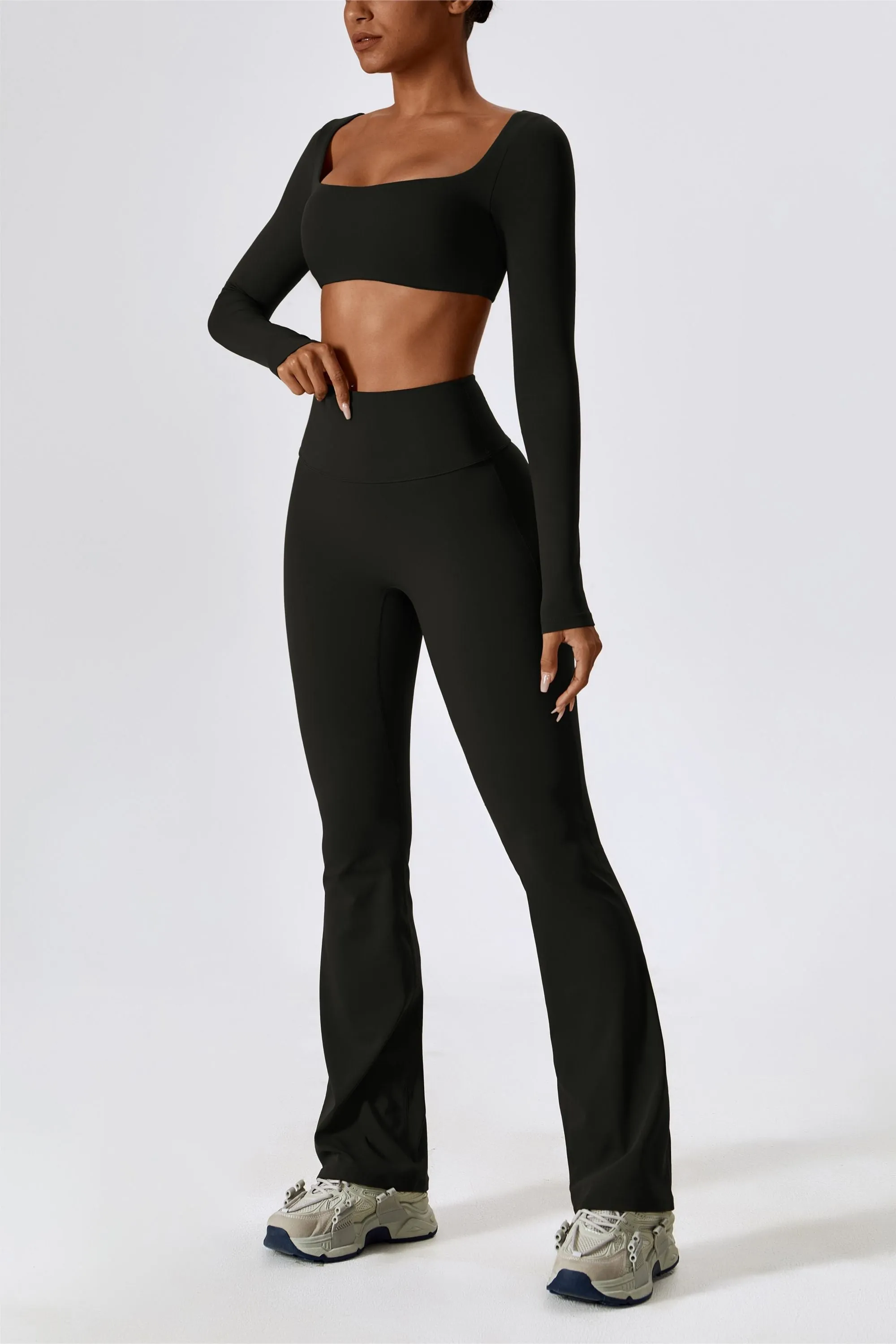 High-Rise Bootcut Flared Scrunch Bum Legging