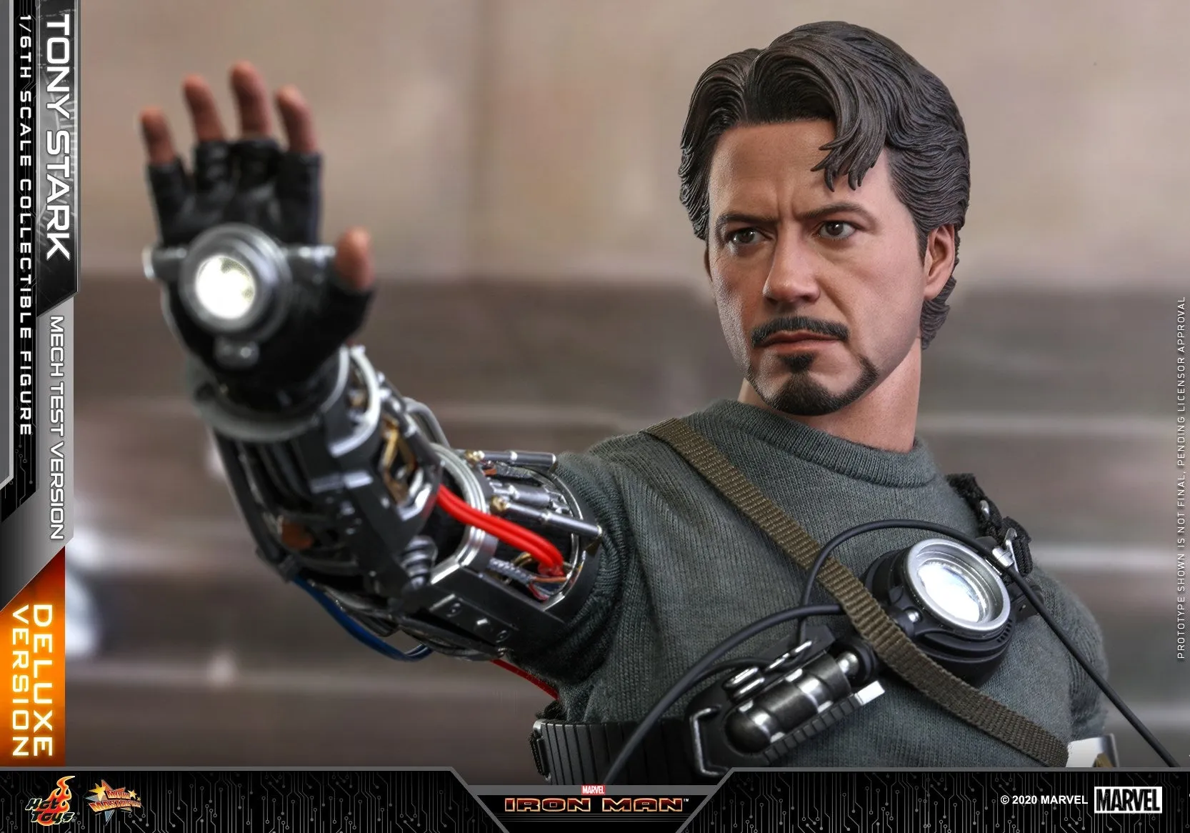 Hot Toys - MMS582 - Iron Man - 1/6th scale Tony Stark (Mech Test Version) Collectible Figure (Deluxe Version)