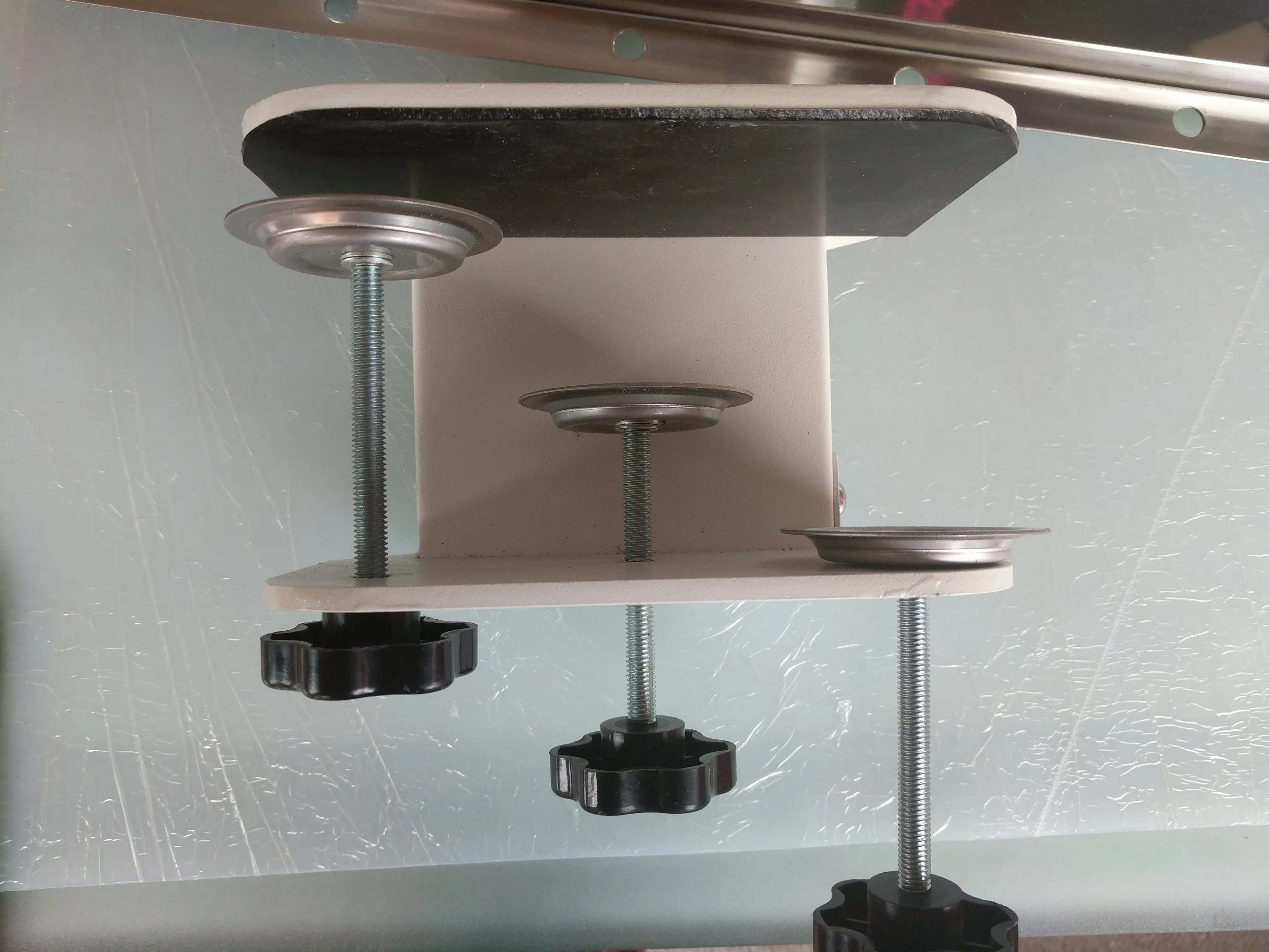 MAX Overhead Grooming Arm