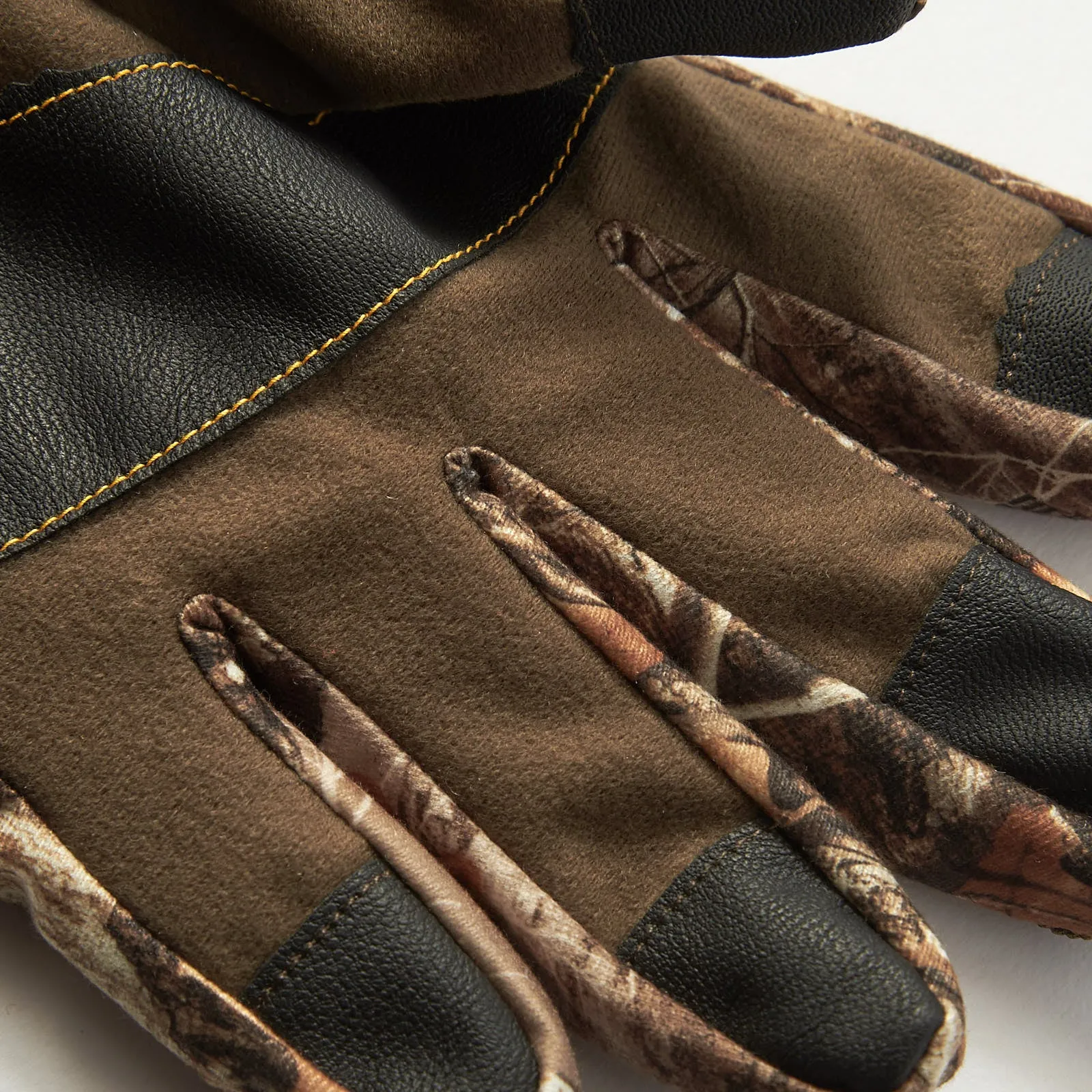 "Antelope" GORE-TEX® Infinium Glove - Realtree EDGE®