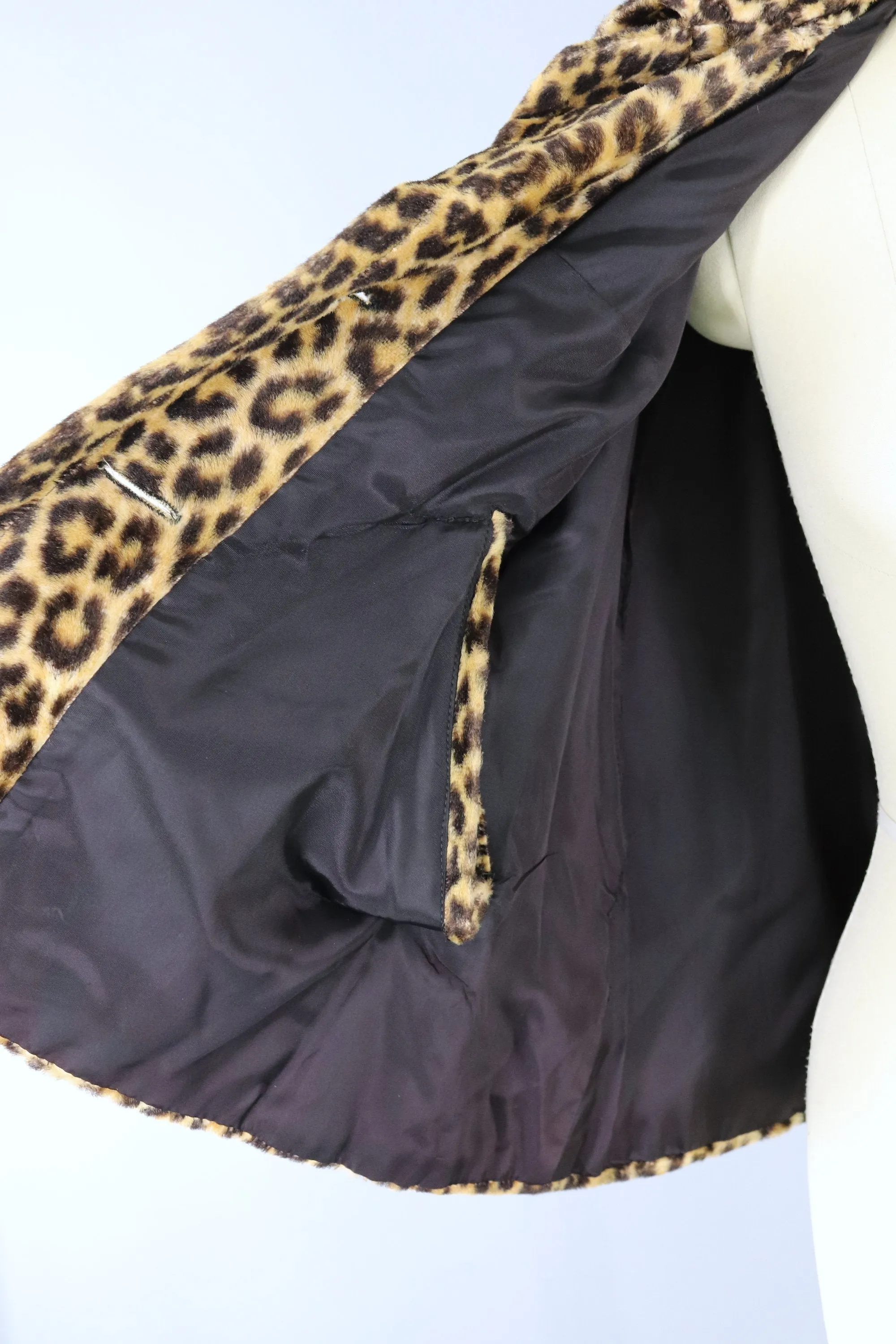 Vintage 1960s Leopard Faux Fur Cape Jacket